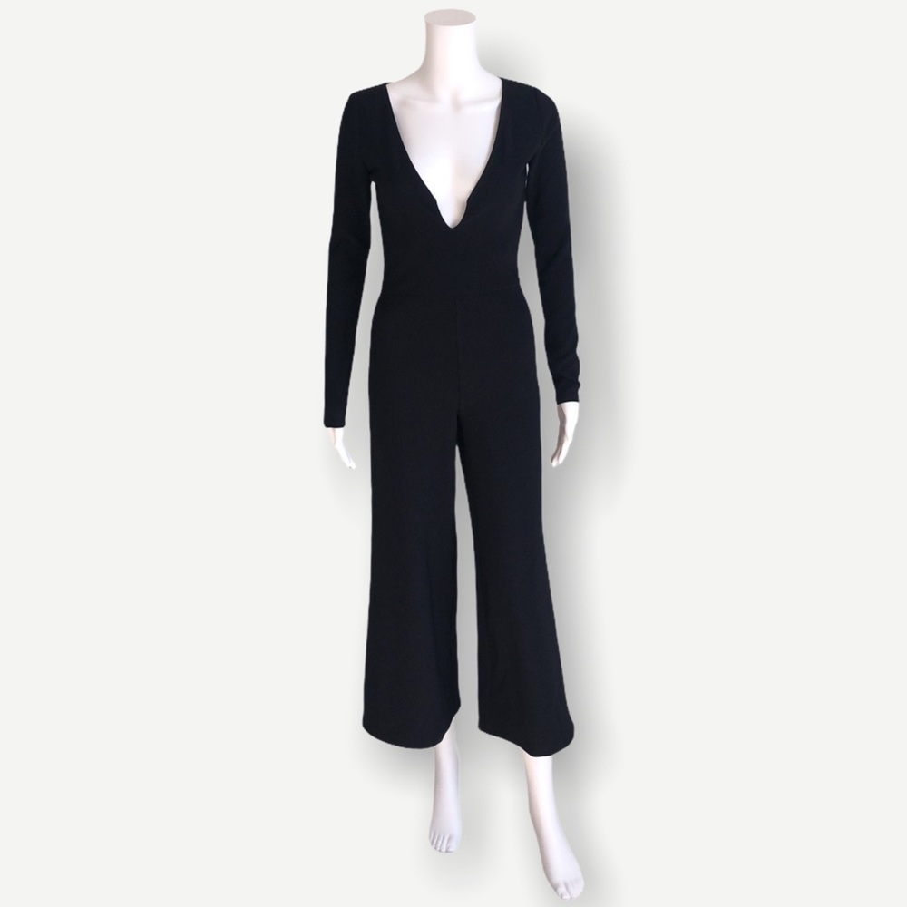 CLEAR OUT - Designer Ribbed Scuba Plunging V-Neck Jumpsuit